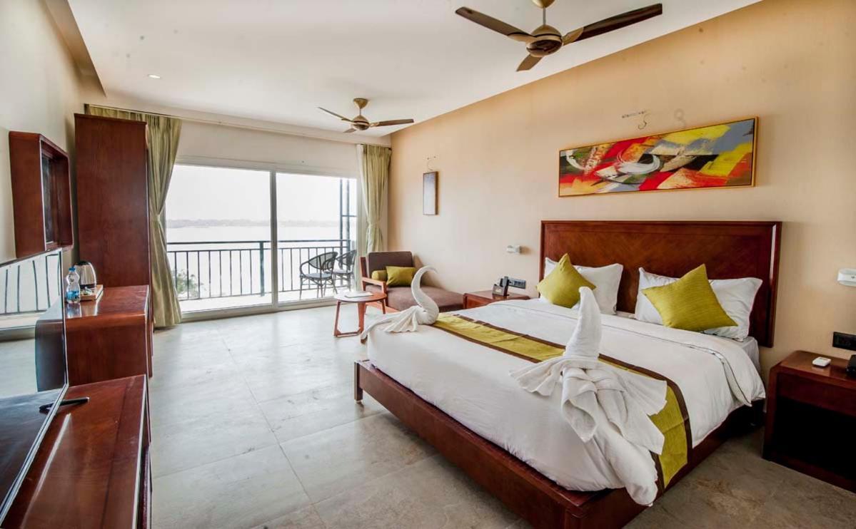 Hotel Sonar Bangla Taki Hasnabad Esterno foto